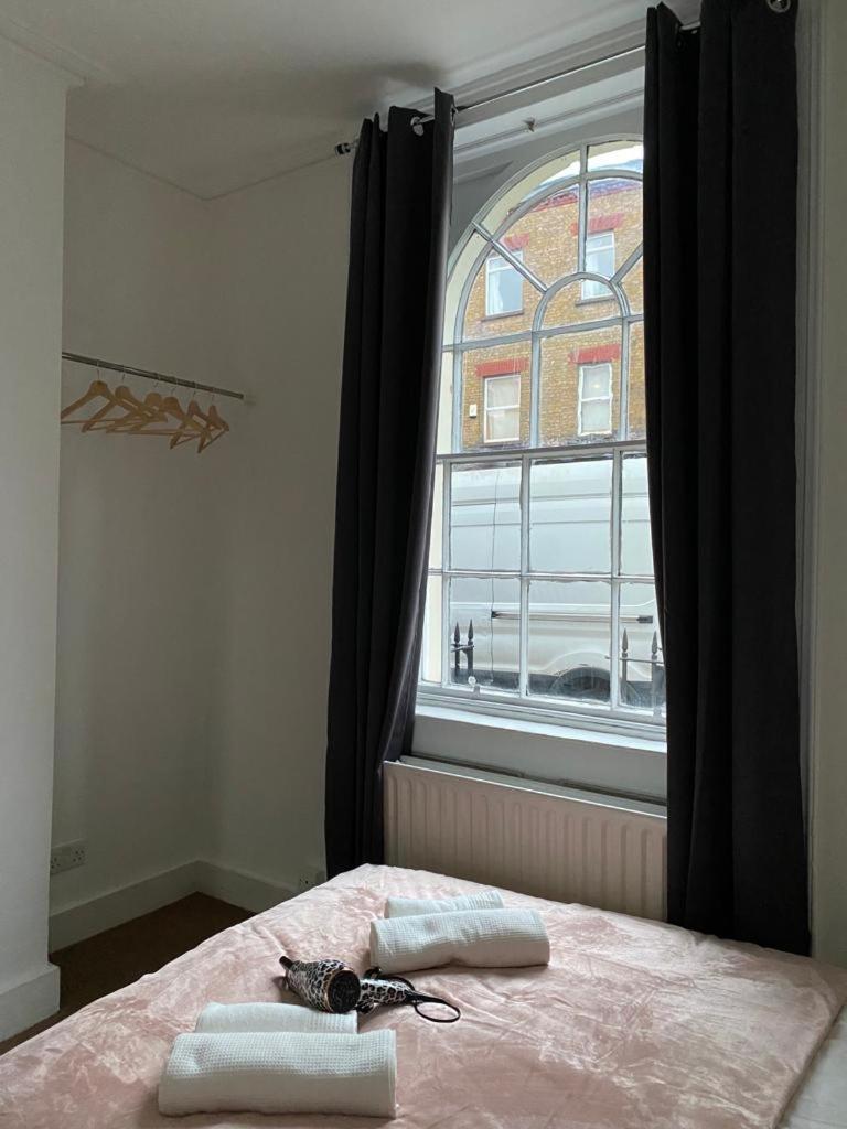 Comfy Private Rooms In Camden Town, Central Londen Buitenkant foto